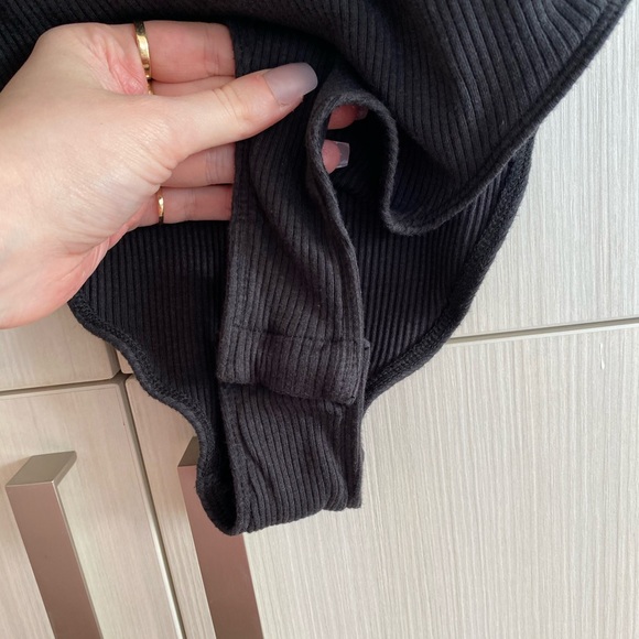 OUT FROM UNDER stroppy bodysuit - Picture 2 of 5